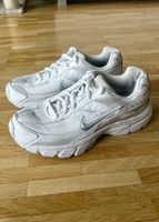 Nike Initiator Sneaker Damen Weiss Gr. 36.5