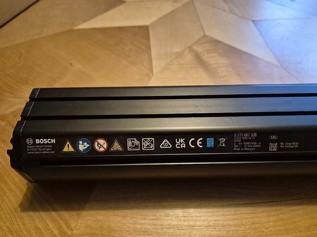 Chargeurs: Bosch Power 500Wh + Ladegerät – D'occasion à Salouf par cadras32 1