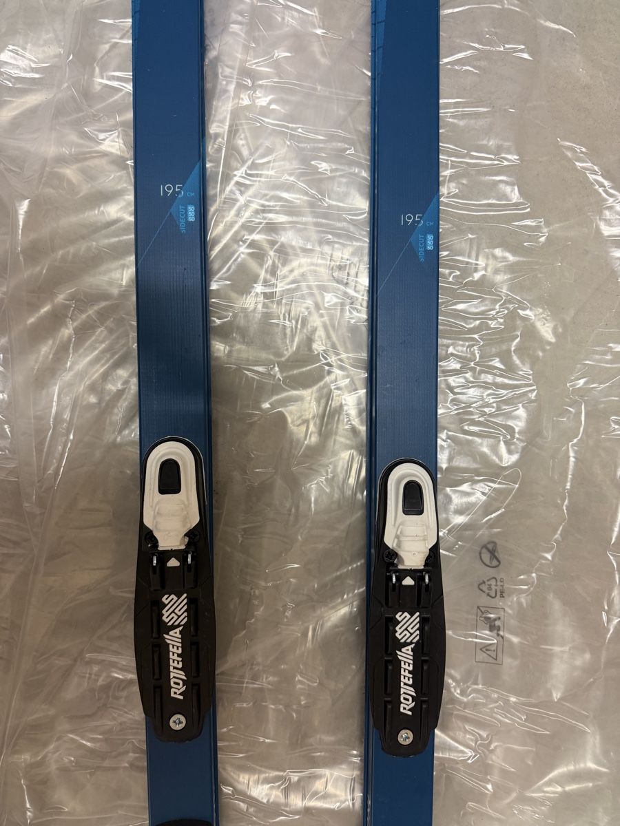 Decathlon Skis: Langlaufski – D'occasion à Buchs ZH par scarah 1