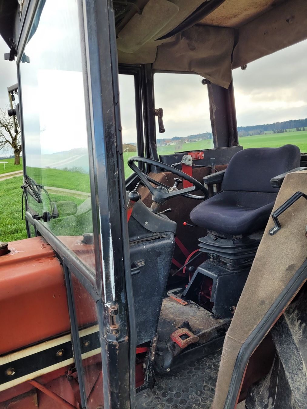 IHC Trattori: Traktor International 844 S – Usato da Muri AG venduto da KUCHLEKATH 4
