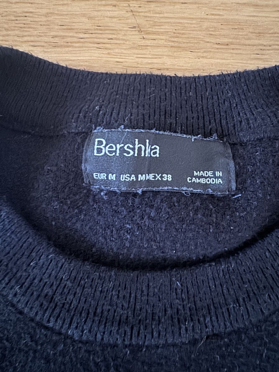 Bershka Maglioni & Felpe: Bershka Oversize Sweater Schwarz Gr. M – Nuovo (secondo la descrizione) da Weisslingen venduto da lar_r9qr 1