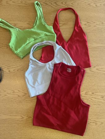 Lots 4 tops