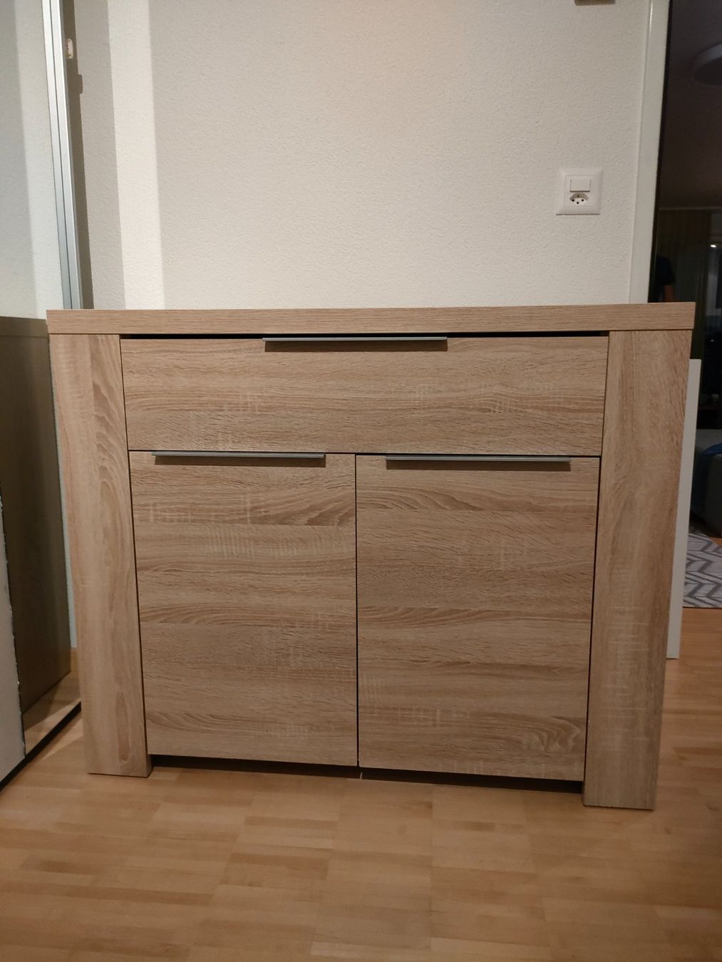 Cassettiere: Sideboard mit Türen und Schublade – Usato da Wiesendangen venduto da s_er