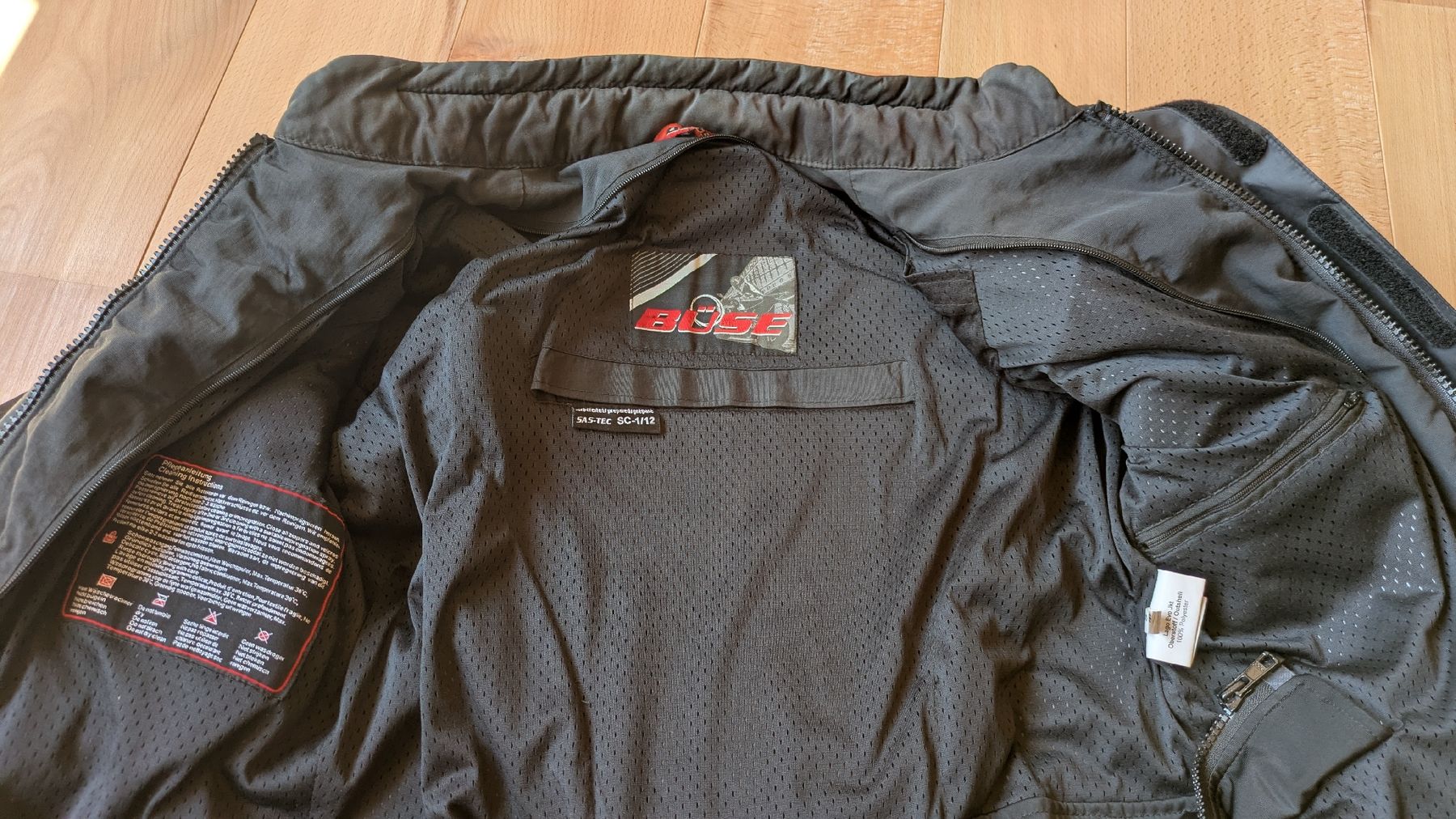 Vestes: Büse Lago Evo Motorrad Jacke, Grosse S/48  – D'occasion à Oberwil i. S. par Emil.G.Georgiev 3