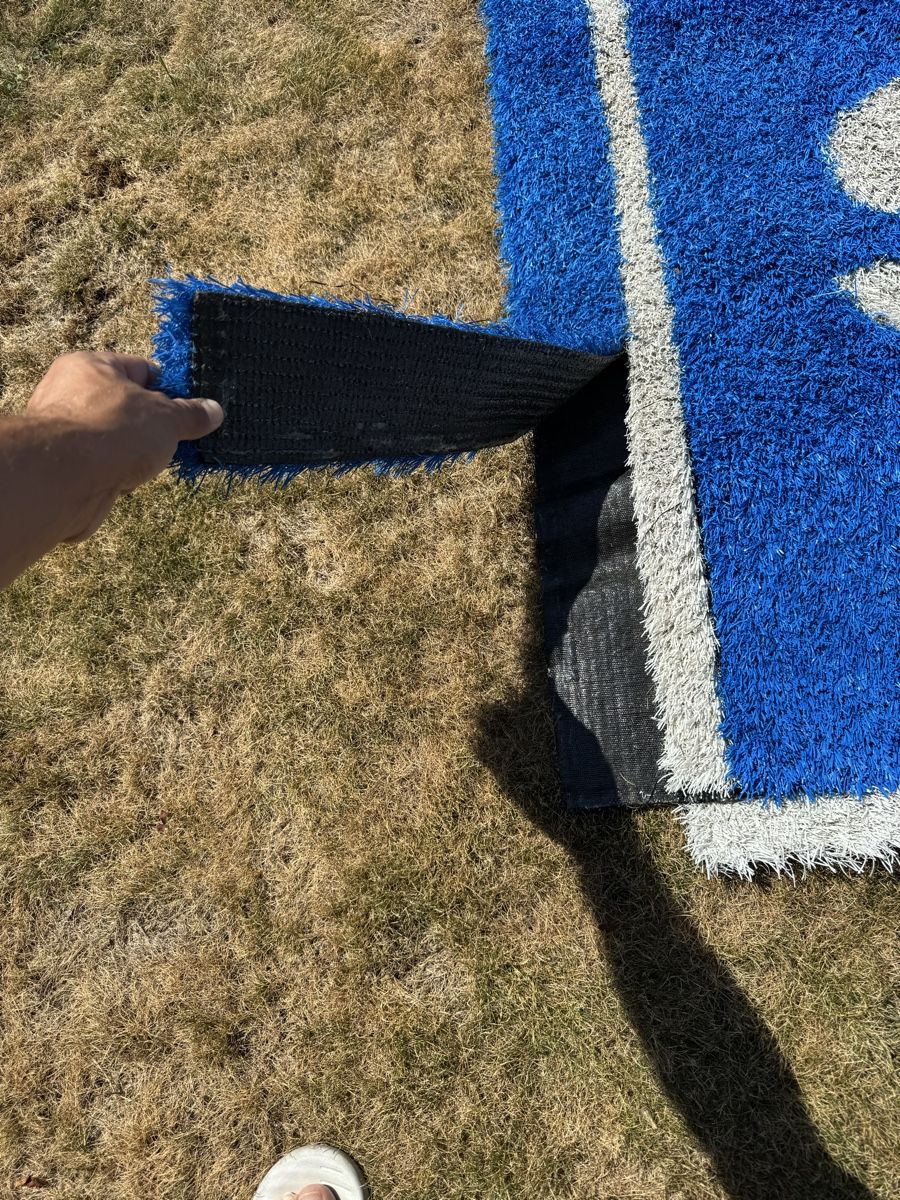 Tapis de sol: Gazon synthétique bleu 2x7m avec marquage  – D'occasion à Pâquier-Montbarry par ada_w658 7
