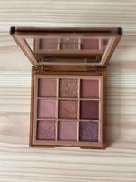 Huda Beauty Medium Nude Obsessions Eyeshadow Palettе