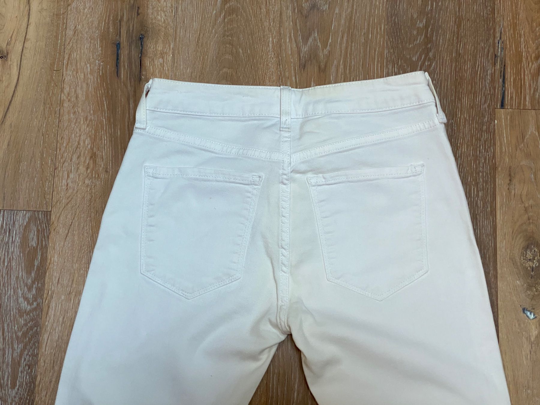 Zara Jeans: Great Zara white bootcut jeans. EUR34 – Gebraucht aus Grund b. Gstaad von PlageNeige 4