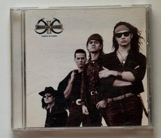Héroes Del Silencio / Senderos De Traición