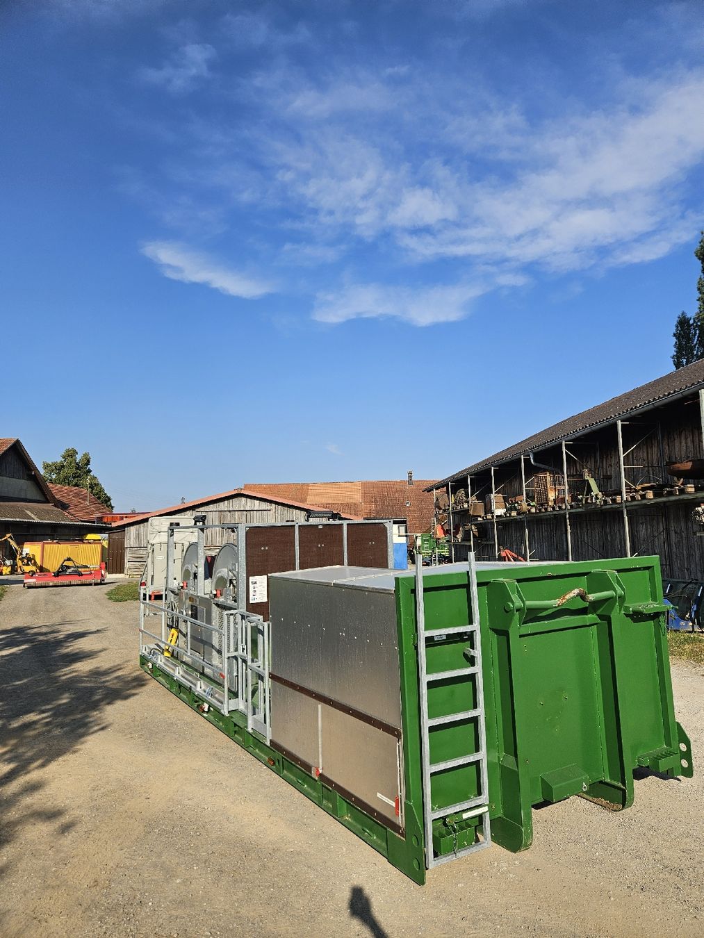 Conteneurs de construction: Abrollpritsche mit Schlauchtrommel – D'occasion à Altikon par FMG678 1