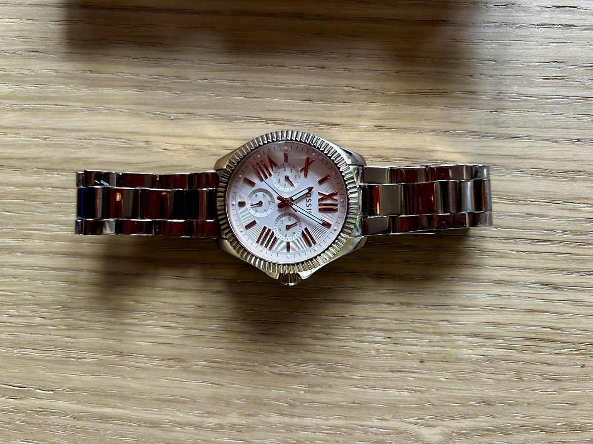 Fossil Uhren: Montre Fossil – Gebraucht aus Payerne von lor_2cpc