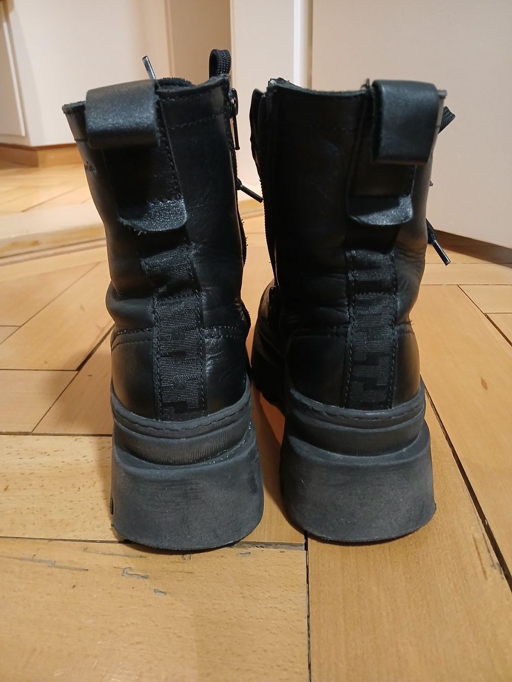 Tamaris Chaussures femmes: Winterschuh, schwarz, Gr.38 – D'occasion à St. Gallen par g.faessler 4