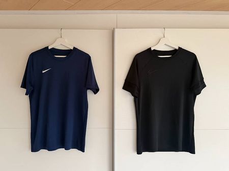 2x Nike Training T-Shirt (Grösse L - Passform Slim-Fit)