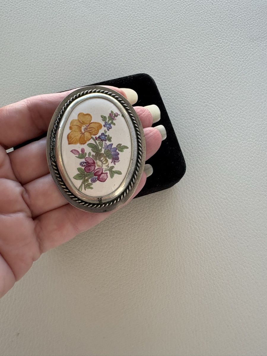 Broschen & Nadeln: brooch decal ,vintage, good condition – Gebraucht aus Lausanne von oyu_hgg5 2