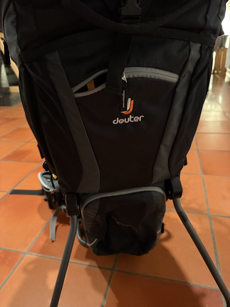 Deuter Zaini: Deuter Kindertragerucksack – Usato da Niederwil AG venduto da ctmp 2