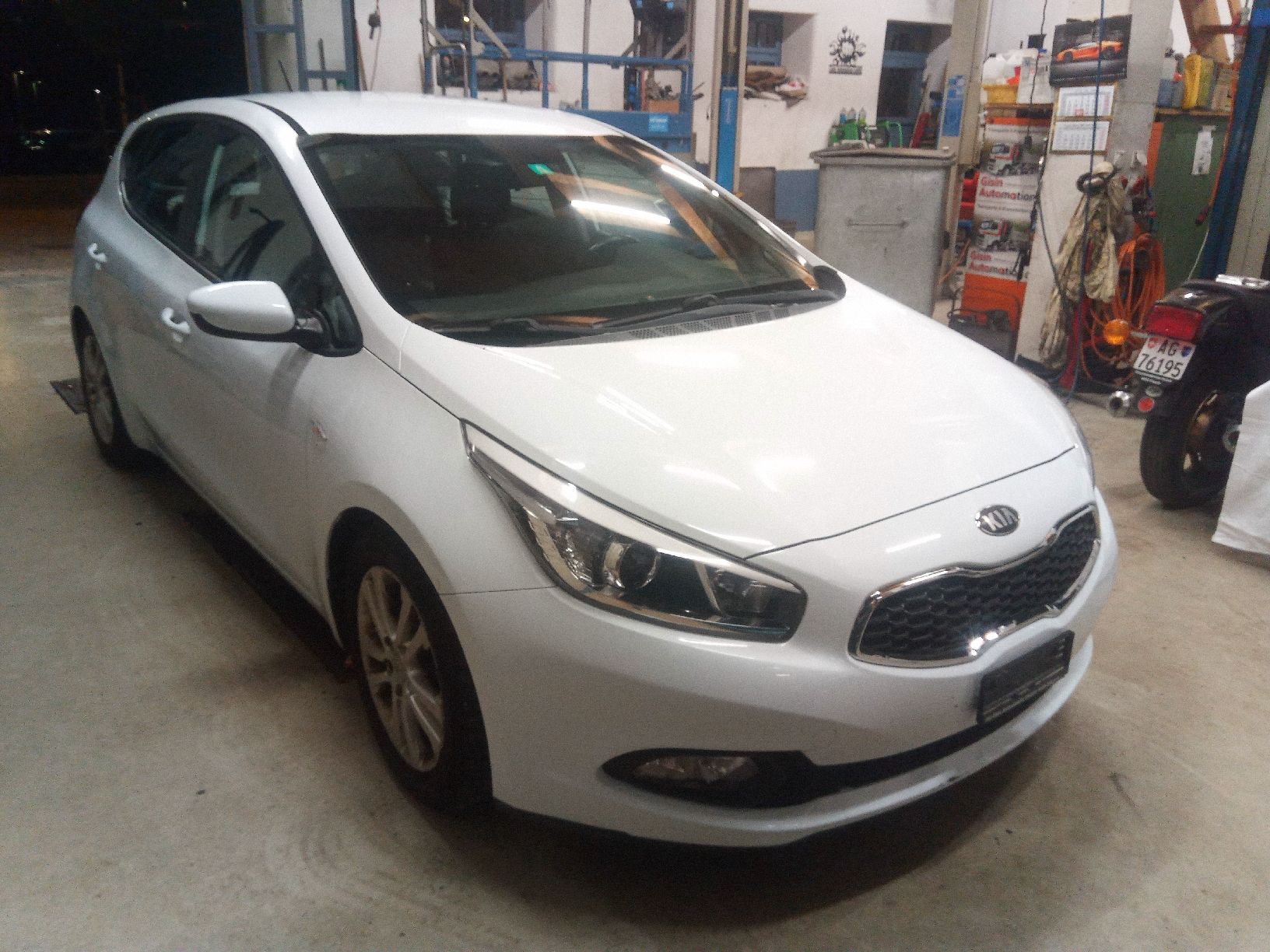 Kia Autos: Kia Cee'd 1.6 CRDI 16V ab MFK – Gebraucht aus Zuzgen von Chrisgisin 1