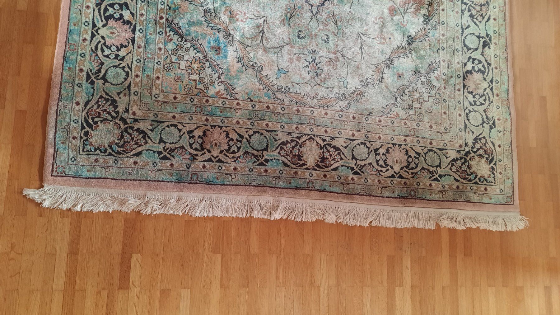 Tappeti: ORIENTTEPPICH 100% Seide – Usato da Oberlunkhofen venduto da dreihaselnuesse