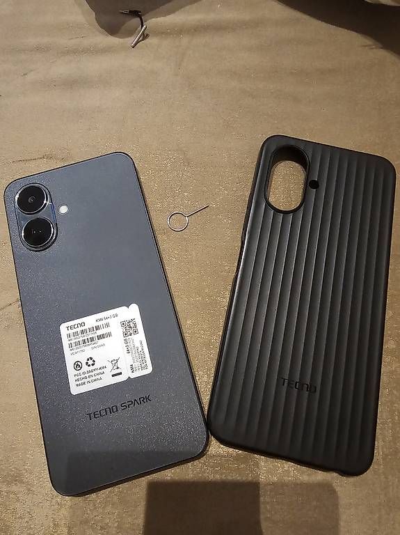 Telefoni cellulari / Smartphones: Tecno Spark go 2 – Usato da Massagno venduto da toi_m8xk