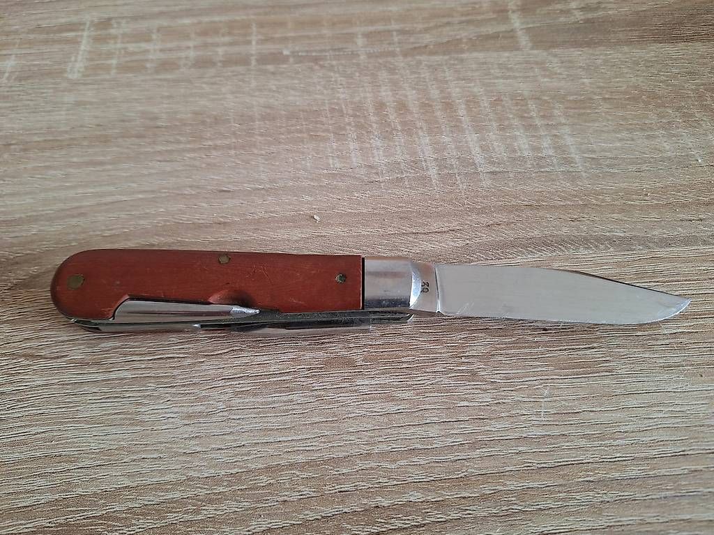 Coltelli tascabile: Ancien Couteau militaire – Usato da La Chaux-de-Fonds venduto da Riquet2300 1