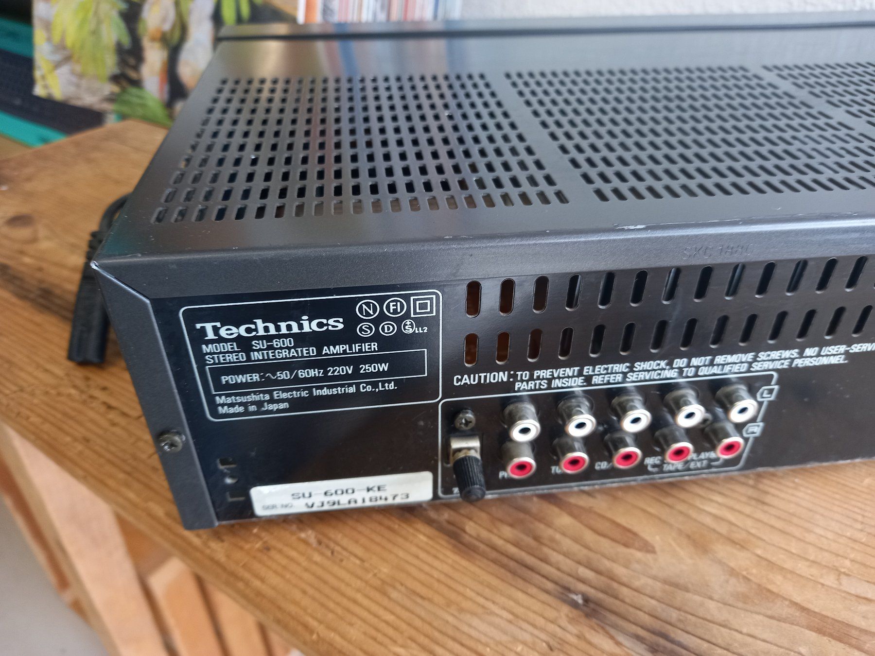 Technics Amplificatori: Technics SU-600  Verstärker – Usato da Prez-vers-Siviriez venduto da Monija70 6