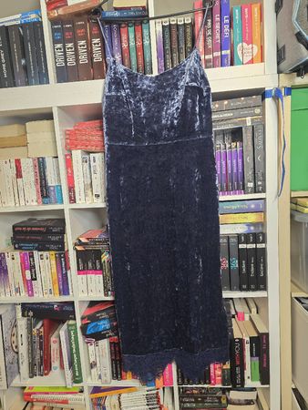 Robe velours La Femme XS bleue marine dentelle soirée ✨