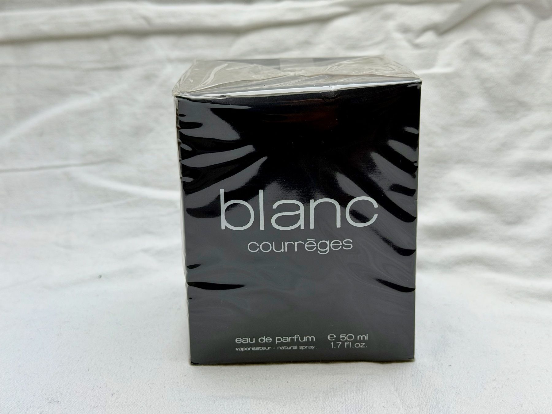 Profumi & Eau de Toilette: Courrèges Blanc Eau de Parfum, 50ml - Neu & Original! – Nuovo e nell'imballaggio originale da Basel venduto da Solaia28