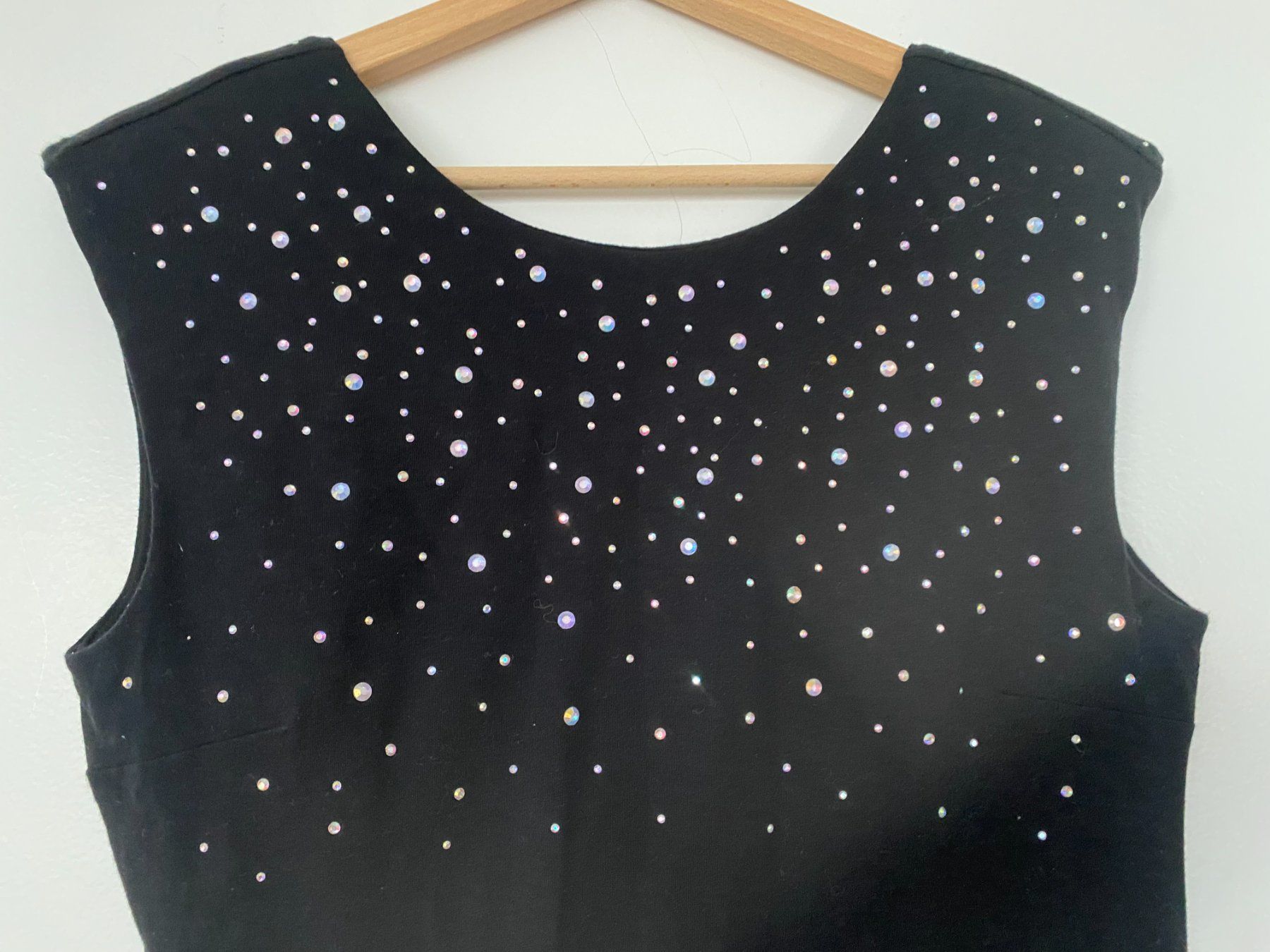 H&M Robes: Robe H&M neuve – Neuf avec emballage d'origine à Neuchâtel par zib_lzs8 1