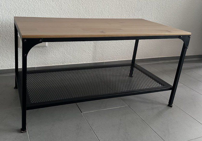 Tische: Industrial Coffee Table – Gebraucht aus Zürich von nat_t6g9