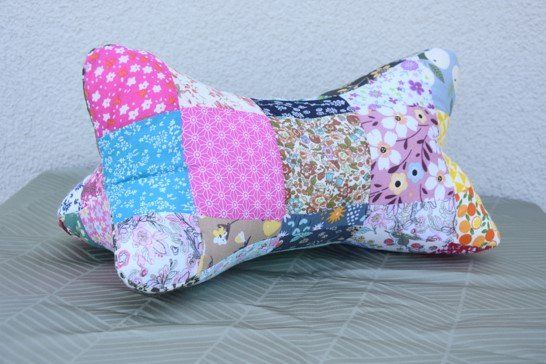 Kissen: Leseknochen "Patchwork" – Neu (gemäss Beschreibung) aus St. Gallen von Elmarotto