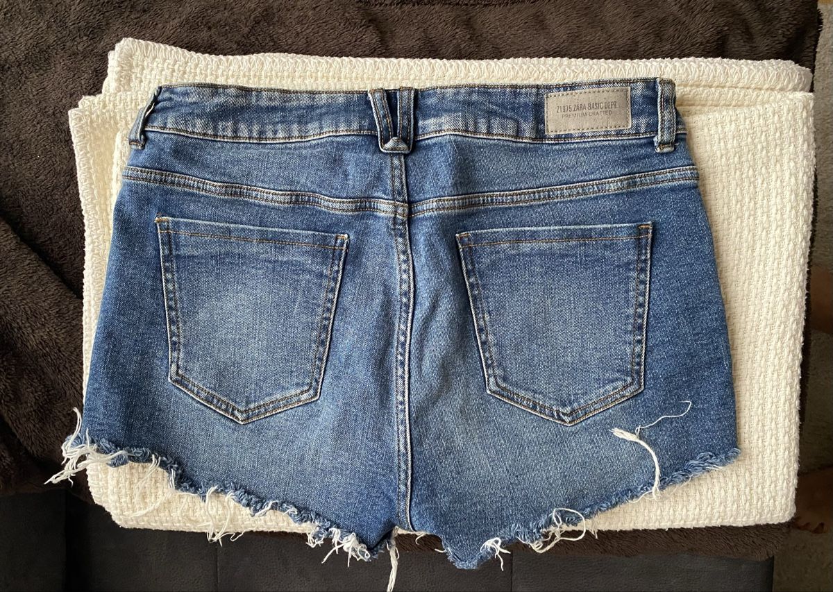 Zara Pantaloni: Hotpants Jeans mit Perlen Gr. 38 ZARA – Usato da Unterengstringen venduto da cck_ 1