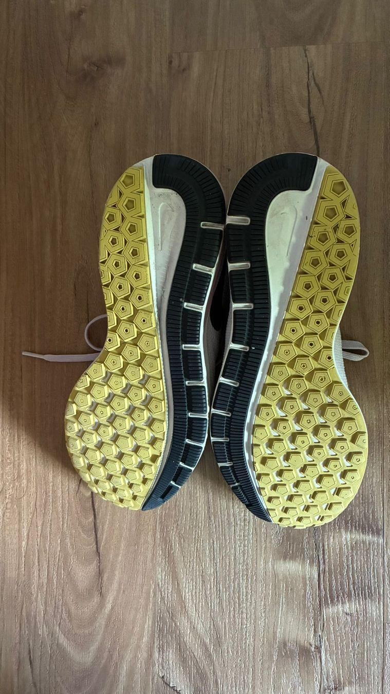 Nike Scarpe da uomo: Baskets Nike Zoom Structure 22 rose taille 40 – Nuovo (secondo la descrizione) da Basse-Nendaz venduto da vou_dh7f 3