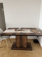Expandable dinning table 