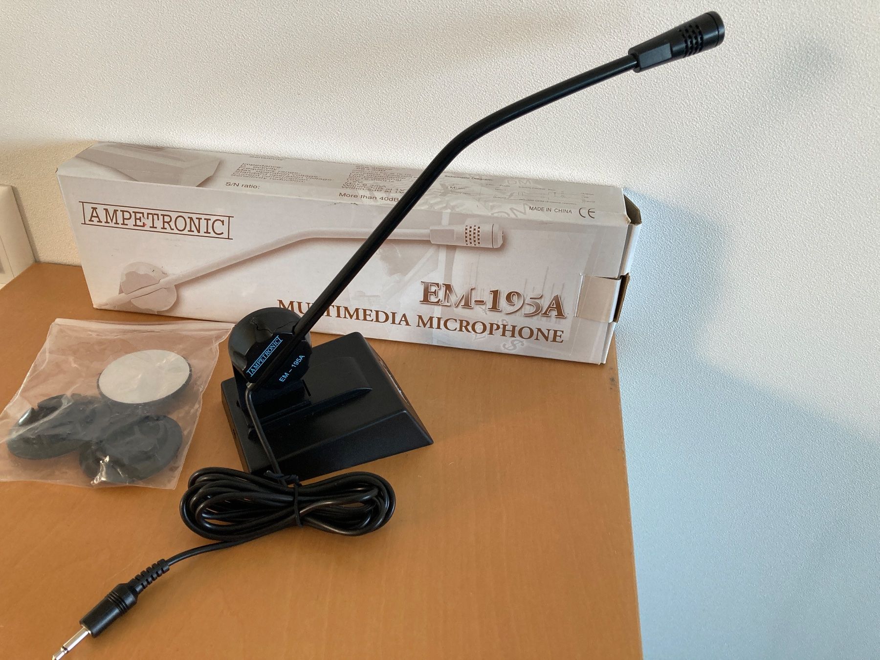 Microfoni: AMPETRONIC EM-195A Multimedia Mikrofon Tischstativ – Usato da Hünenberg venduto da Electron0
