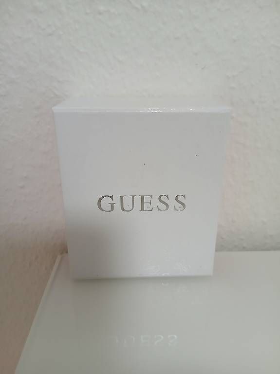 Guess Colliers: Guess Damenhalskette – Neuf avec emballage d'origine à Birsfelden par coccobello03 1