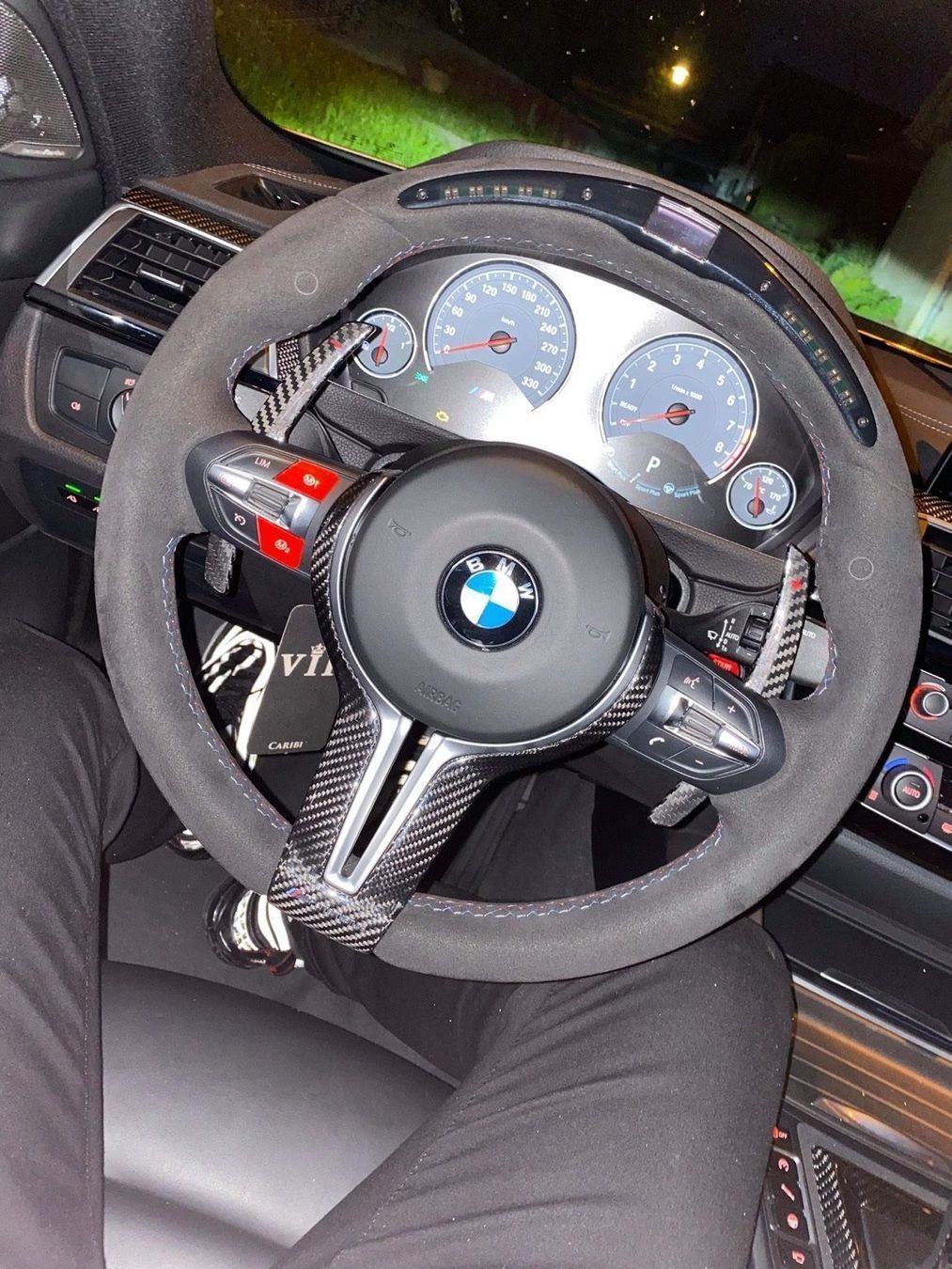 Tutti pezzi di ricambio auto: BMW Carbon Schaltwippen in M Rot – Nuovo e nell'imballaggio originale da Volketswil venduto da Willis-Autoteile