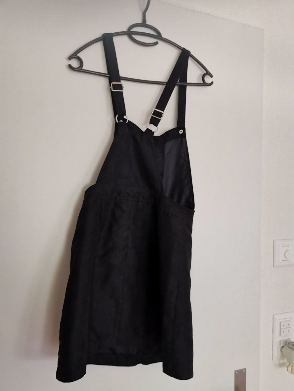 H&M Vestiti: Kleid / XS / 34 / samt / schwarz – Usato da Hergiswil NW venduto da Pexiilexii 3