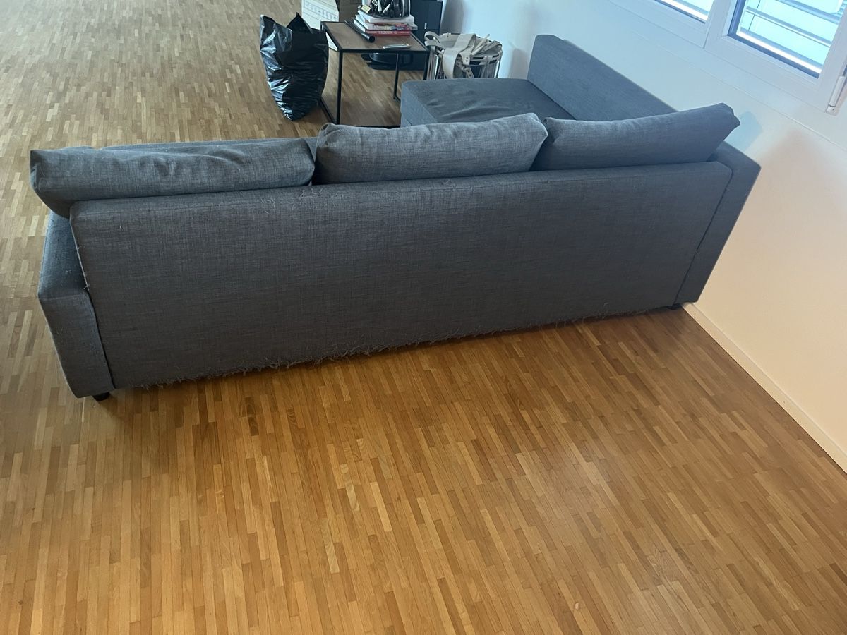 Divani: Ecksofa grau mit Schlaffunktion gebrauchter Zustand – Usato da Rickenbach LU venduto da Gigaxo 1