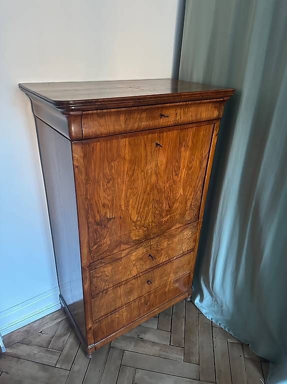 Scrivanie: Eleganter Sekretär – Usato da Zürich venduto da M_Markt