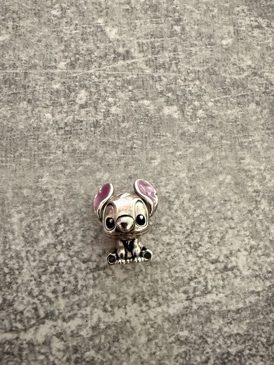 Pandora Anhänger: Pandora Charm Stitch Disney – Gebraucht aus Zollikofen von S.Hontas