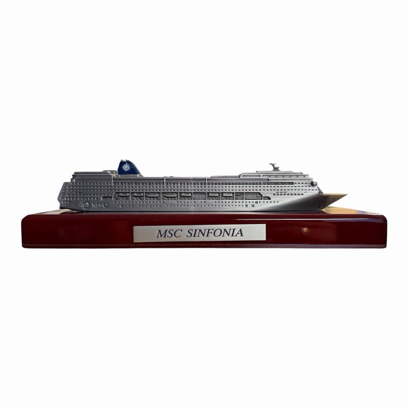 Kit di modellismo & Modellini statici: MSC SINFONIA - MEGA Kreuzfahrtschiff - Schiffsmodell – Usato da Rheinfelden venduto da Shuttle10