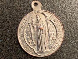 Medaille-Anhänger Benediktus