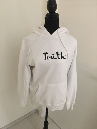 Truth White Hoodie - Stylish & Comfortable in Spring