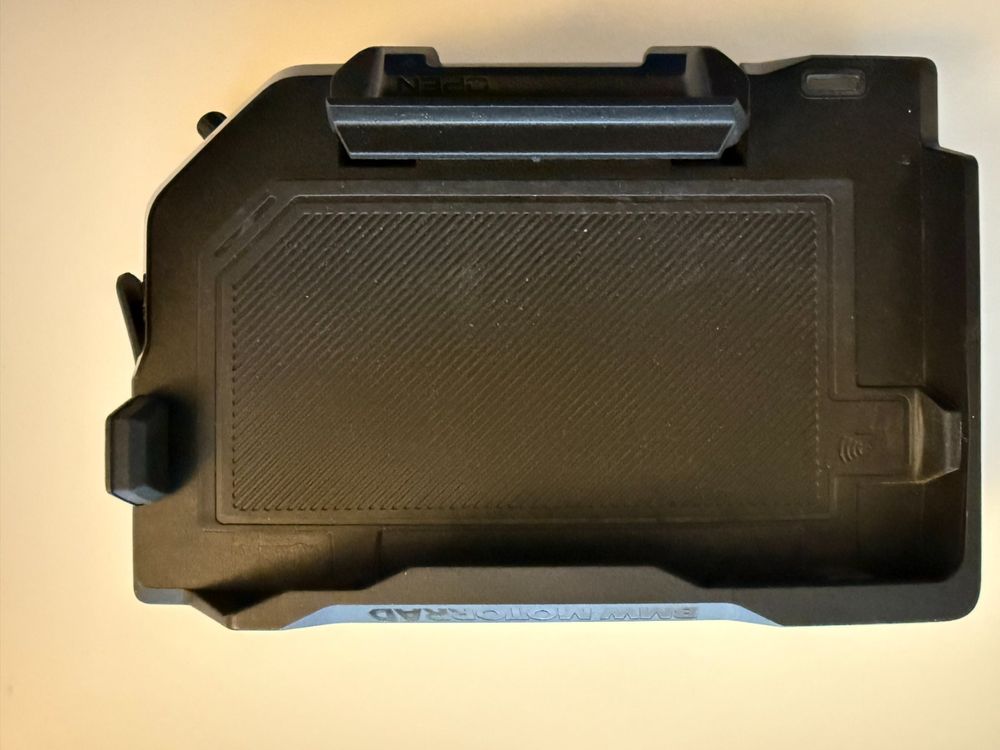 BMW Motorrad Connected Ride Smartphone Cradle | Kaufen auf Ricardo