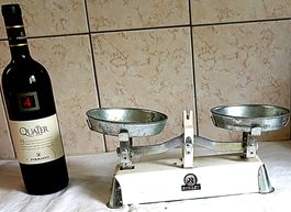 Rollet Waage aus Blech mit Schalen