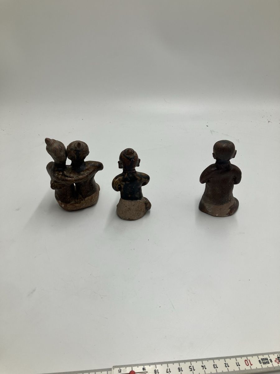 Statuette: 3 lanna Tonfiguren antik – Usato da fribourg venduto da Retroverso 5