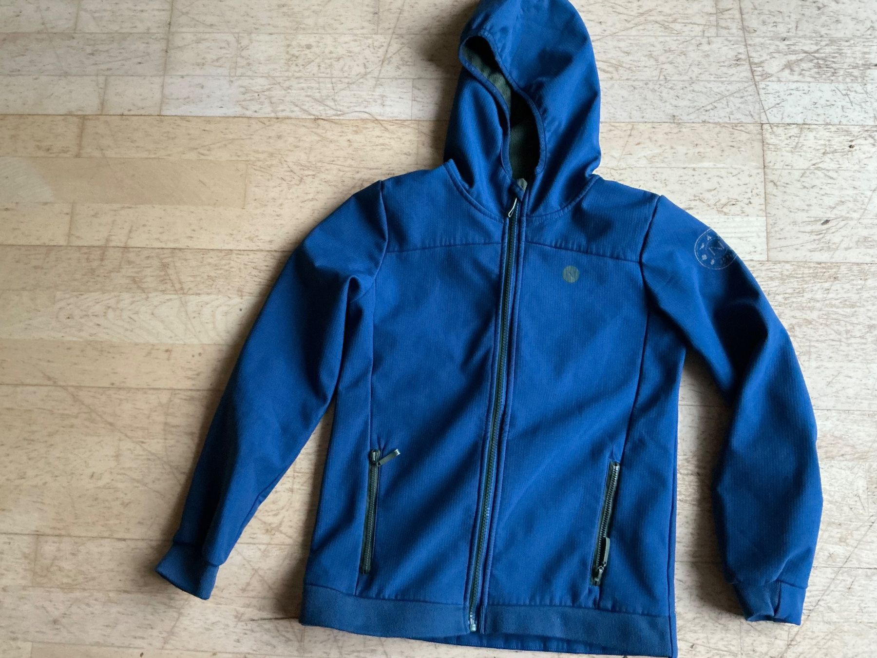 46 Nord Jacken & Mäntel: SoftshellJacke 46North Gr. 128 blau – Gebraucht aus Bern von Sistakaiman