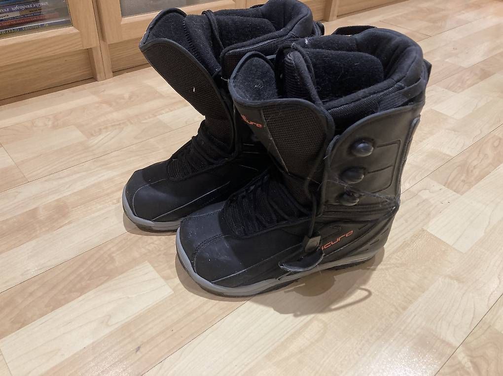 Board: Snowboard Schuhe Obscure Grösse 38 – Usato da Geroldswil venduto da Celebration03 2