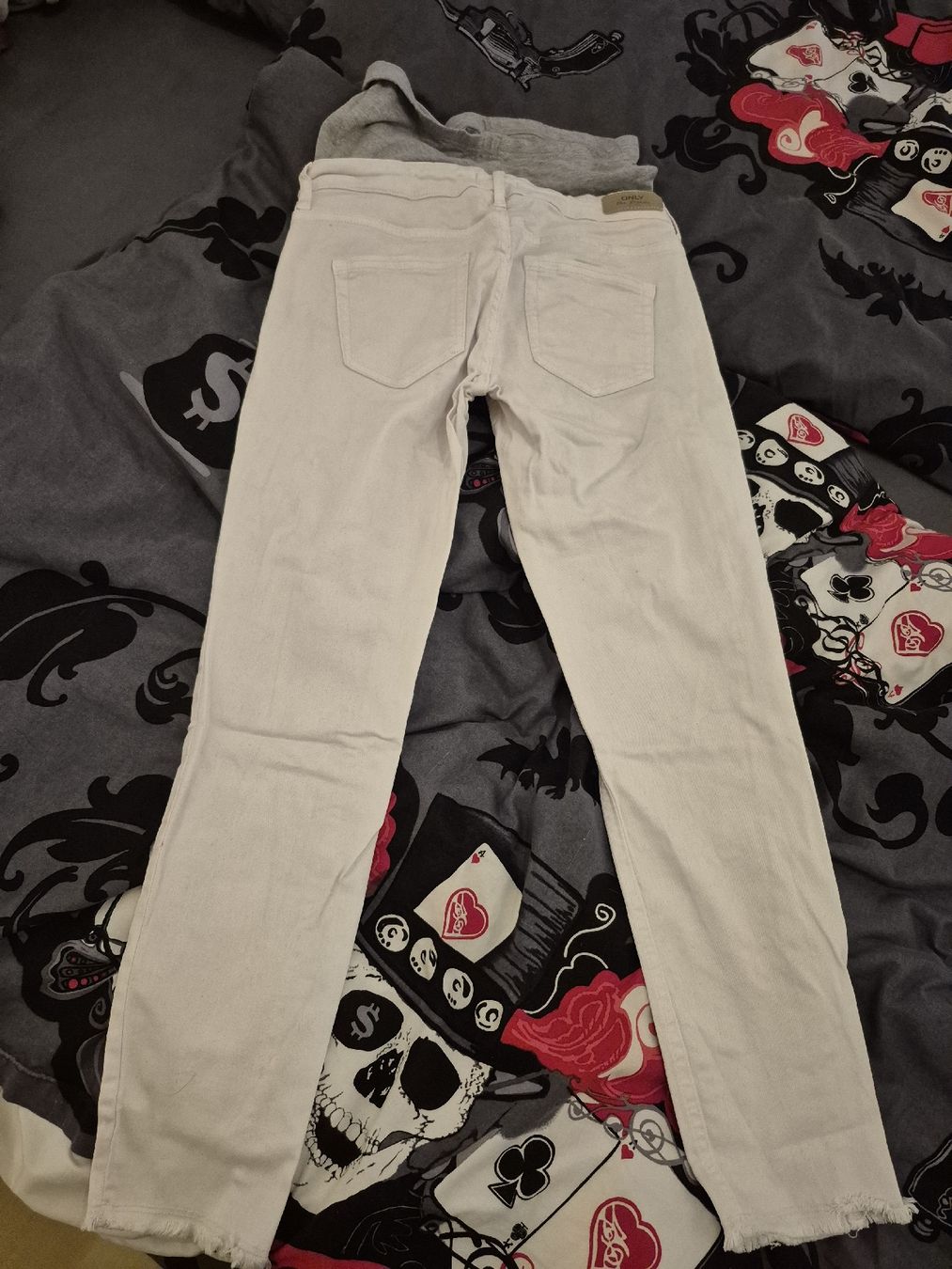 Only Hosen: Only Schwangerschaft Hose  GRÖSSE  32/ M – Gebraucht aus Schöfflisdorf von kin_2dp9 1