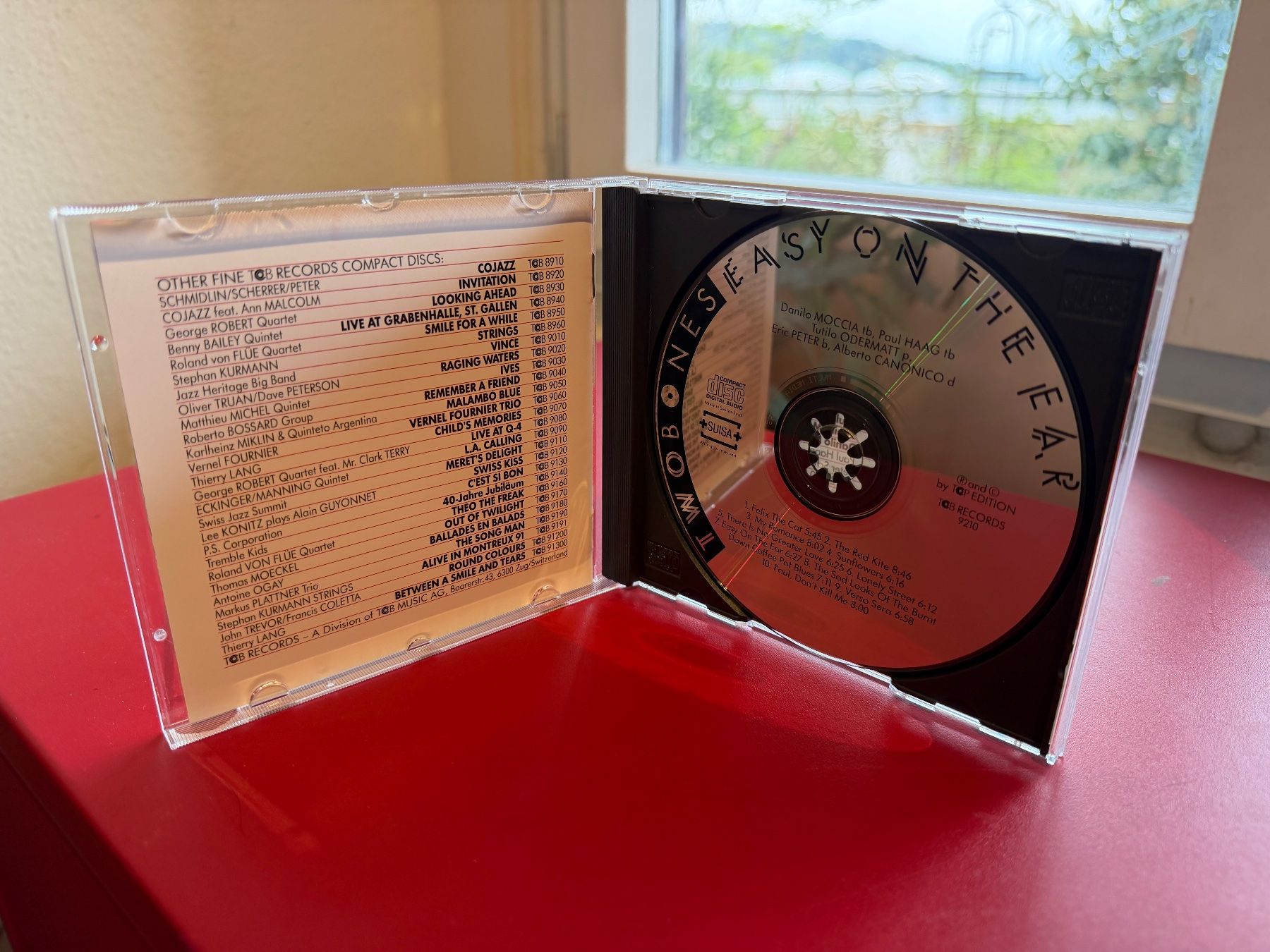 CDs: Twobones - Easy On The Ear - KA02BS – Neu (gemäss Beschreibung) aus Küsnacht ZH von JazzRecords 2