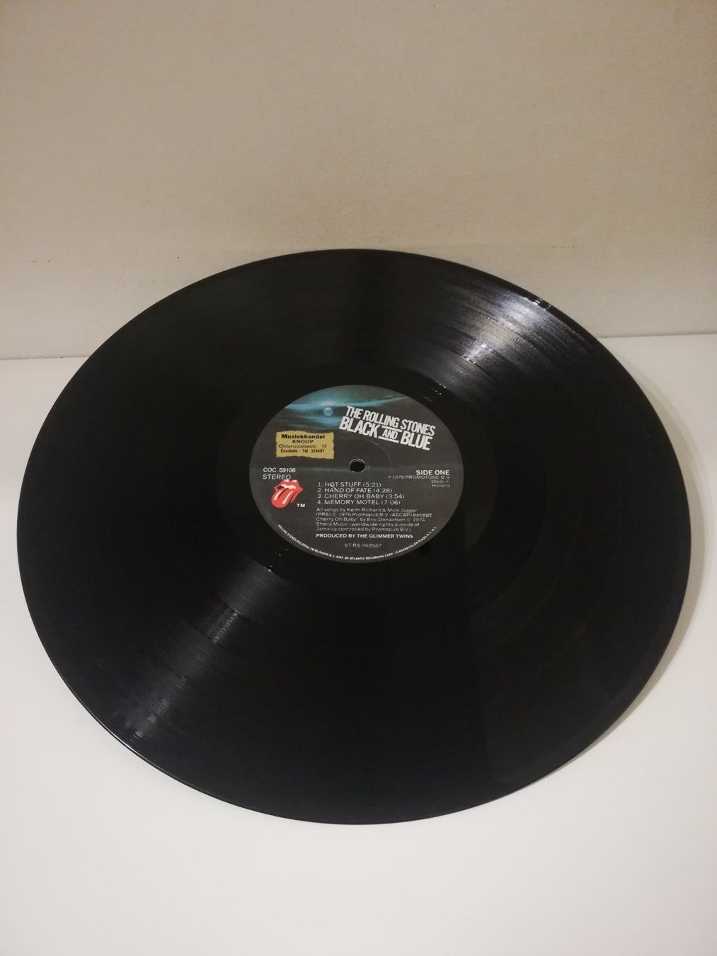 Dischi in vinile: THE ROLLING STONES-BLACK AND BLUE – Usato da schaan venduto da quin1 2