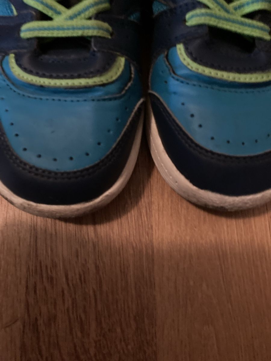 Scarpe per ragazzi: Kinder Sneaker, Turnschuhe Gr. 30 – Usato da Emmenbrücke venduto da JJ_89 1